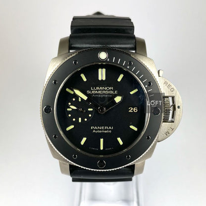 Panerai Luminor Submersible Titanio