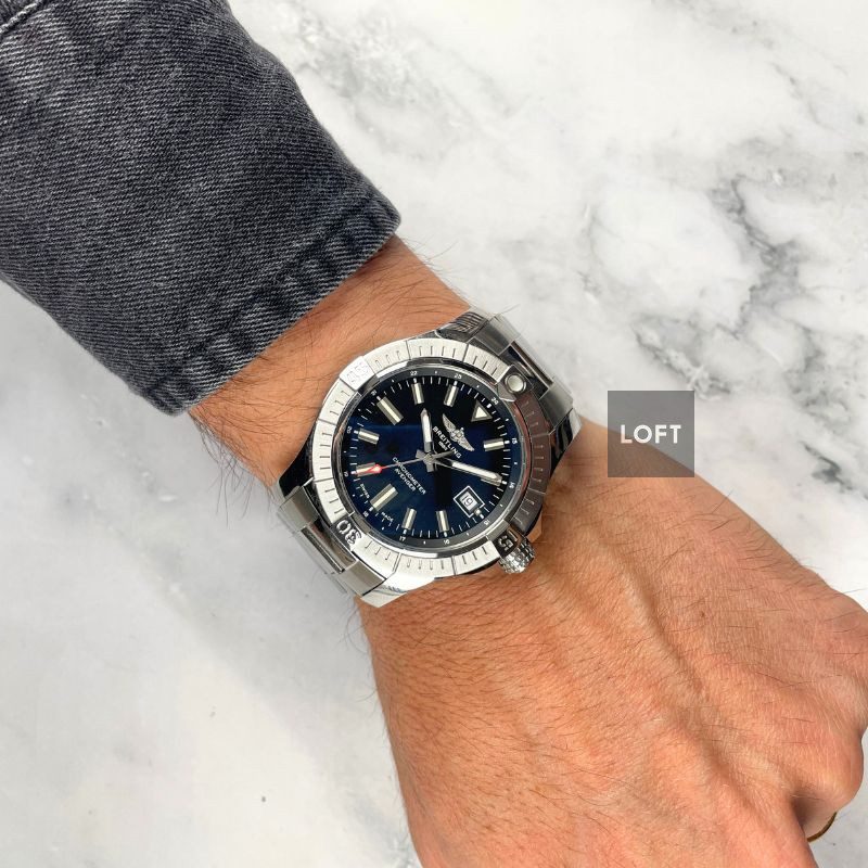 Breitling Avenger Automatic 43 Chronometer Acero 300 m