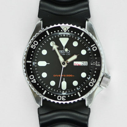 Seiko SKX007 Automatic Diver’s 200m Black 42 mm
