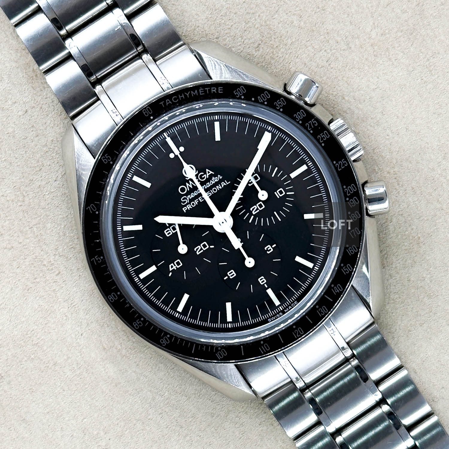 Omega Speedmaster Professional Moonwatch Chronograph 42 mm