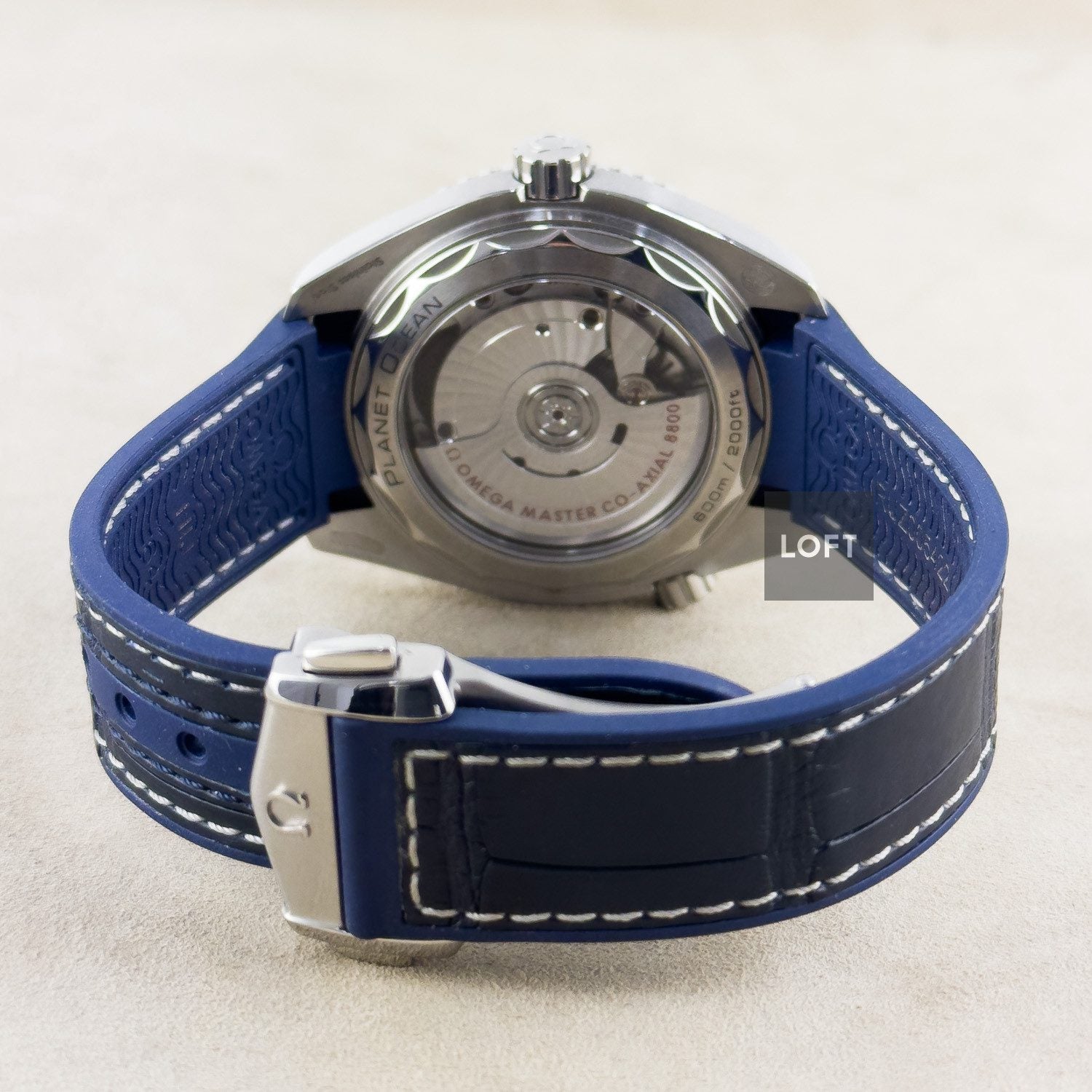 Omega Planet Ocean 600M Master Chronometer 39,5 mm