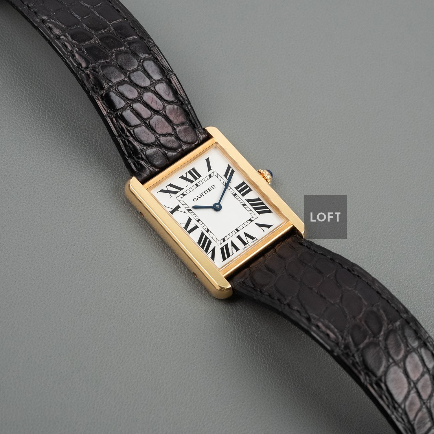Cartier カルティエ　カフス　ラウンド　ゴールド　黒　#A-190 Lot - CARTIER 14 KARAT GOLD, PLATINUM, ONYX, & SEED PEARL