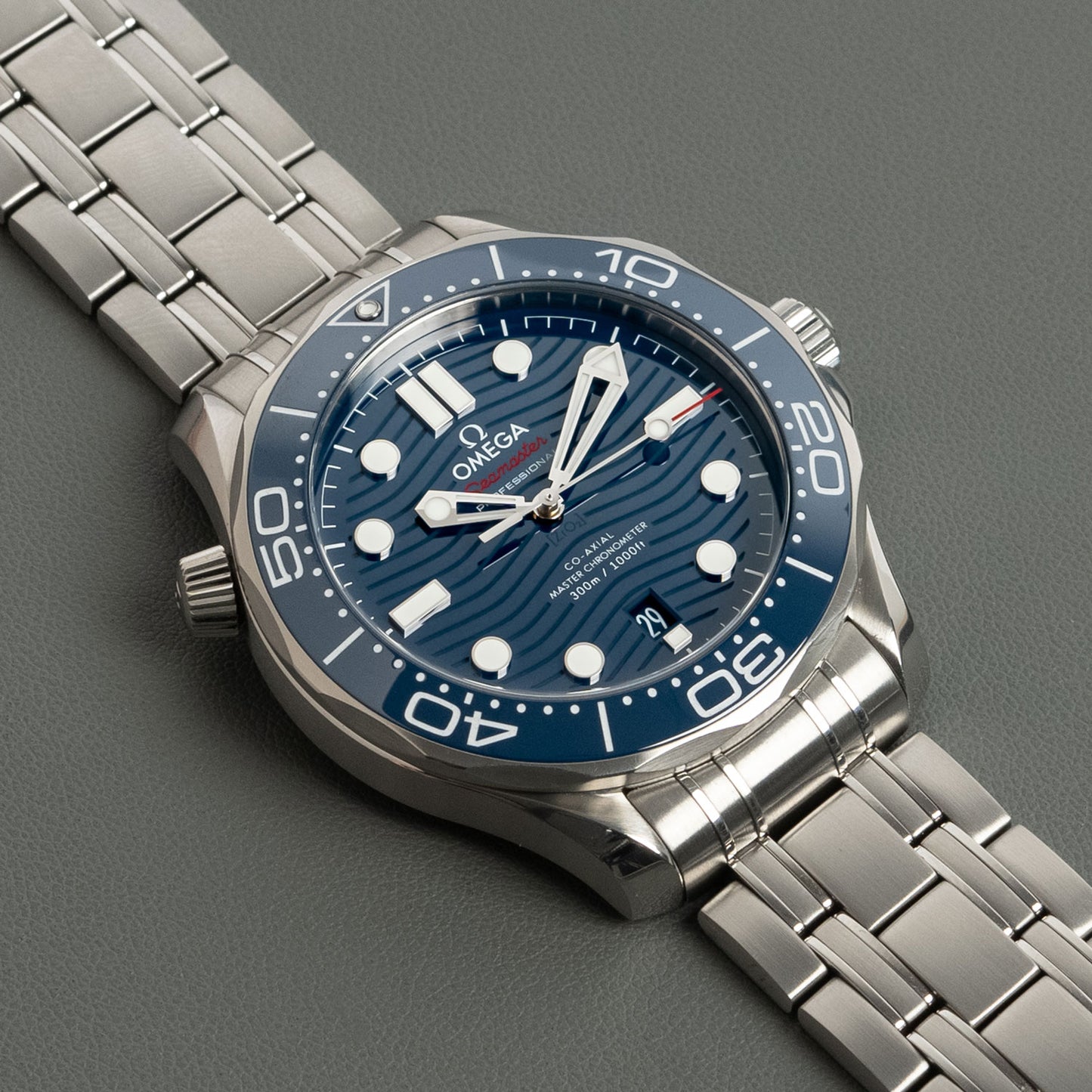 Omega Seamaster Diver 300M Automatic Blue Dial 42mm