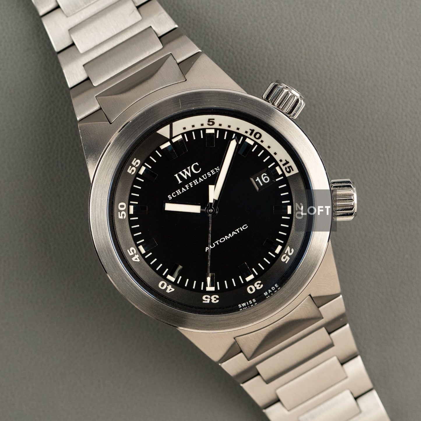 A001702-1