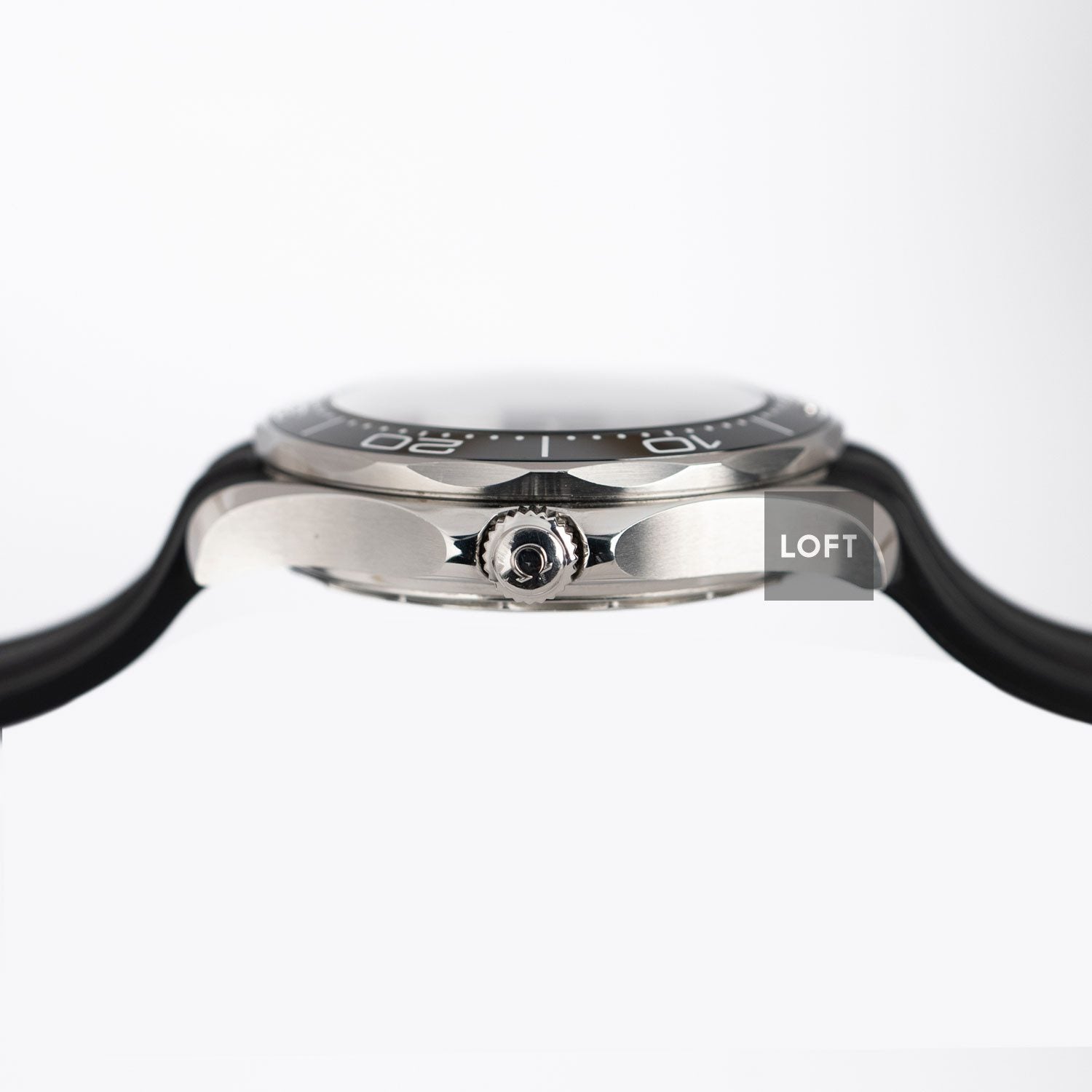 Omega Seamaster Diver 300M Master Chronometer 42 mm