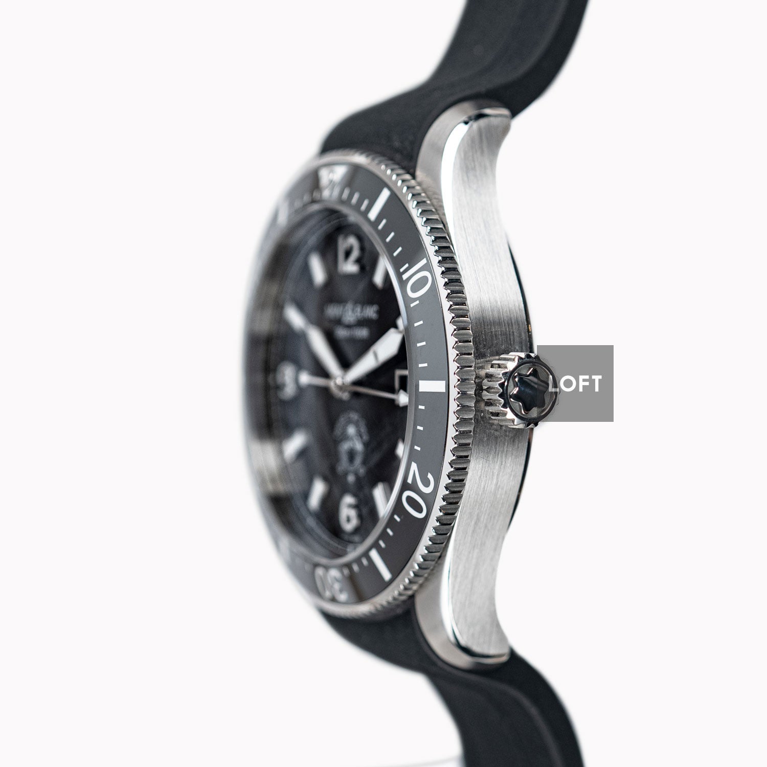 Montblanc 1858 Iced Sea Automatic Date 300 m 41 mm