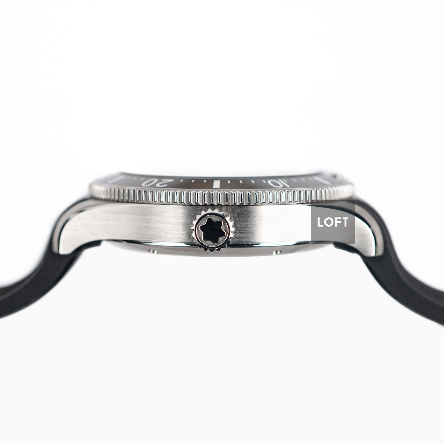 Montblanc 1858 Iced Sea Automatic Date 300 m 41 mm