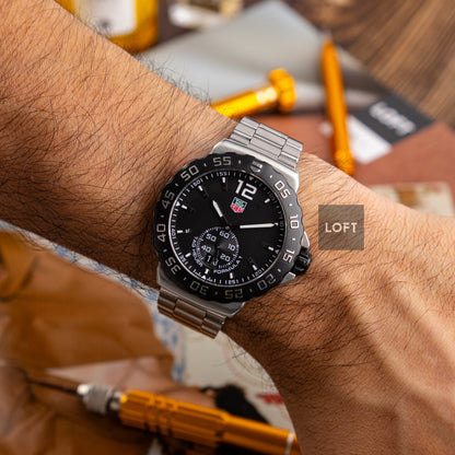 TAG Heuer Formula 1 Big Date Quartz Small Seconds 42 mm