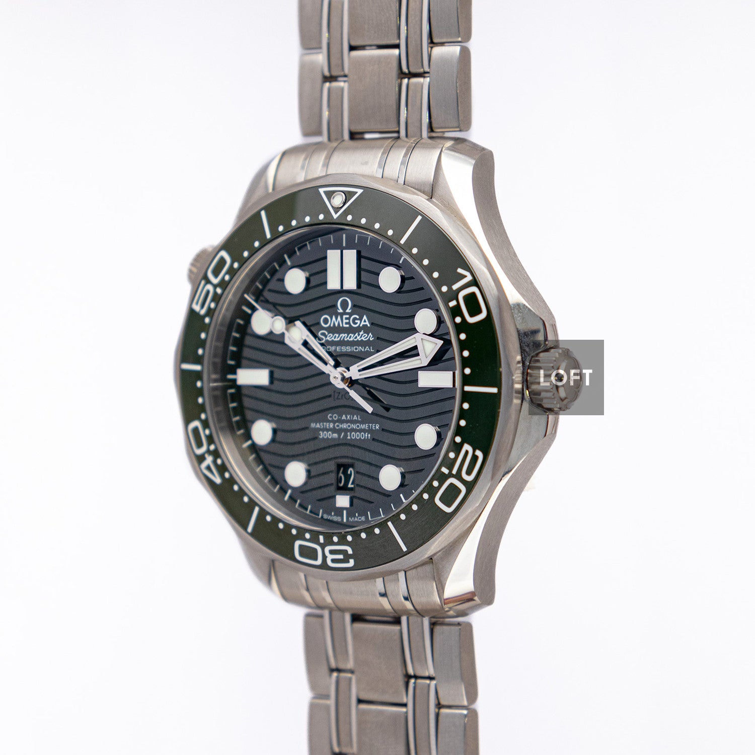 Omega Seamaster Diver 300M Green Dial 42 mm