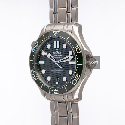 Omega Seamaster Diver 300M Green Dial 42 mm