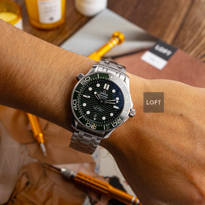 Omega Seamaster Diver 300M Green Dial 42 mm