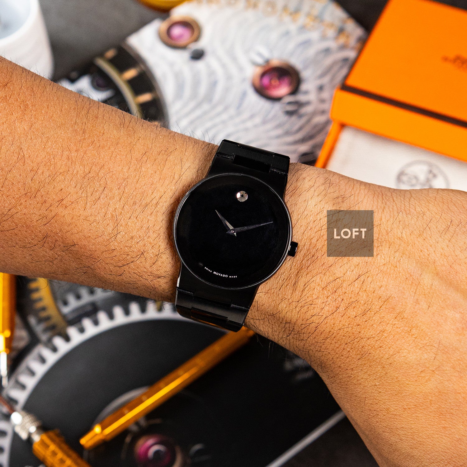 Movado Safiro 605899 Black PVD Quartz 38mm