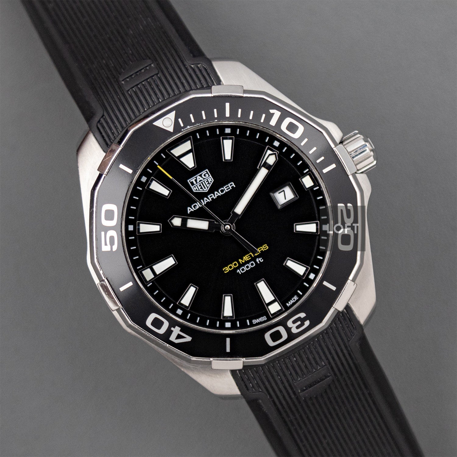 TAG Heuer Aquaracer 自動巻き ラバーベルト　ヴィンテージ TAG Heuer Aquaracer Quartz Black Dial Rubber 43mm – LOFT
