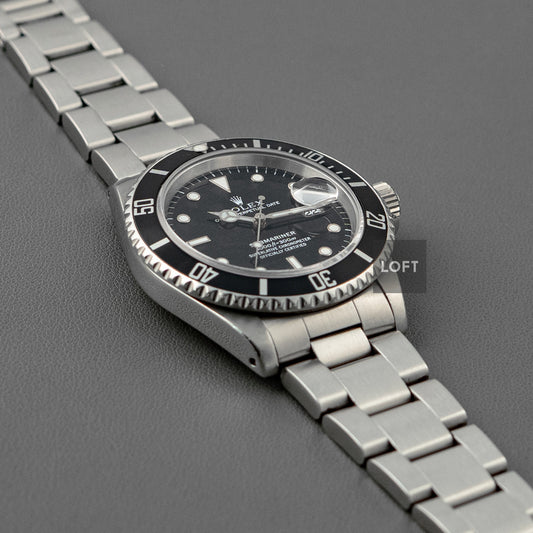 Rolex Submariner Date 16610 Tritium Black Dial 40mm