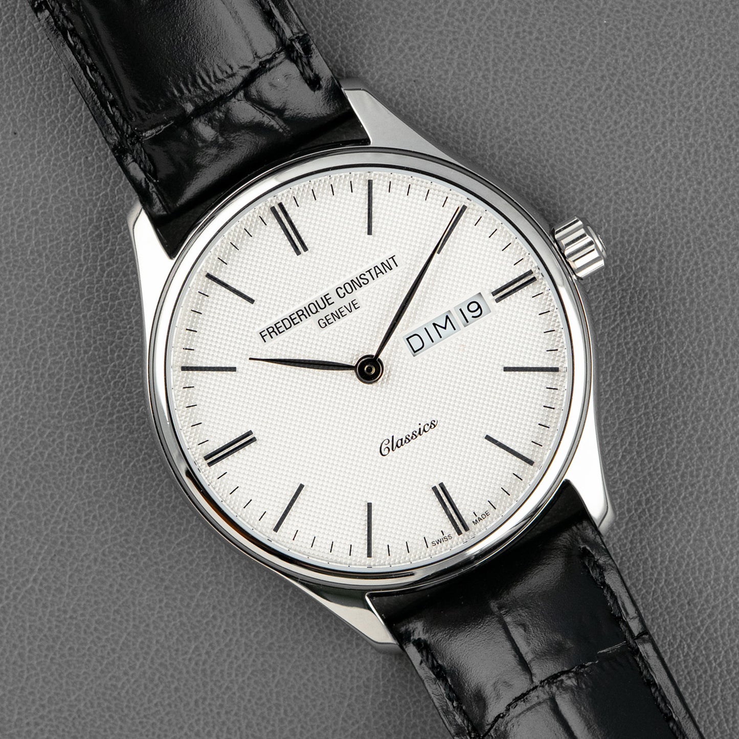 Frederique Constant Classics Day-Date Quartz White 40mm