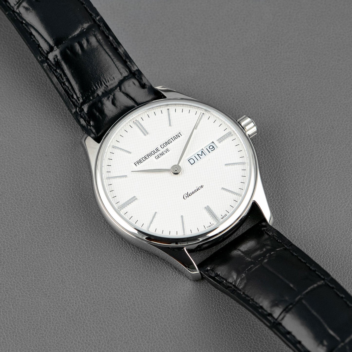 Frederique Constant Classics Day-Date Quartz White 40mm