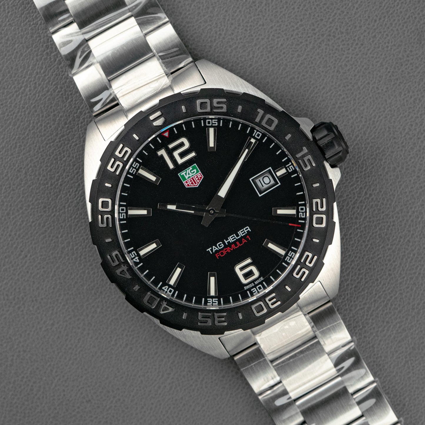 TAG Heuer Formula 1 Quartz Date Black Dial 41mm