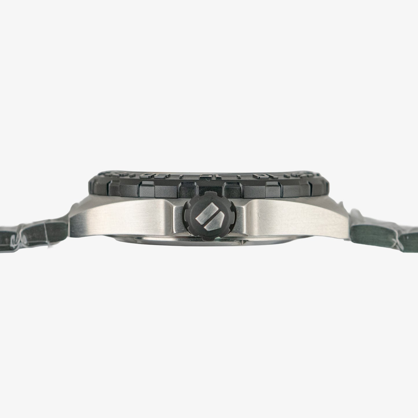 TAG Heuer Formula 1 Quartz Date Black Dial 41mm