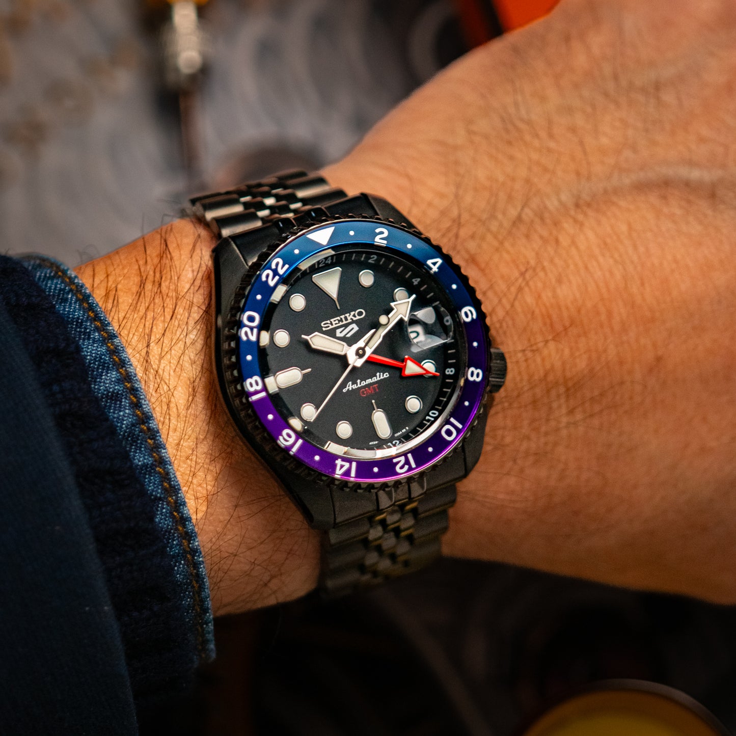 Seiko 5 Sports GMT Automatic Black PVD Pepsi 42.5mm