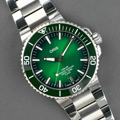 Oris Aquis Date 5 Days Automatic Green Dial 43.5mm