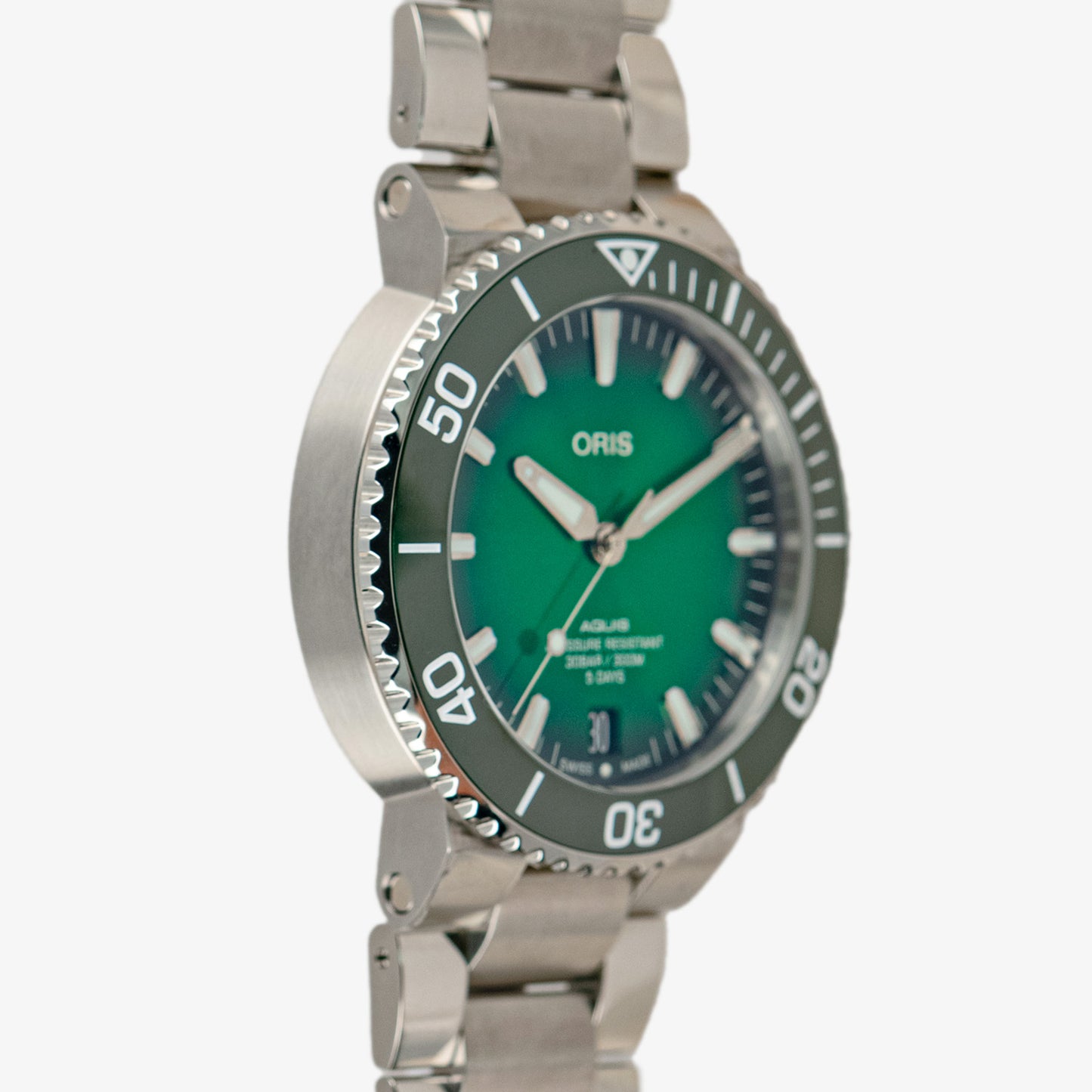 Oris Aquis Date 5 Days Automatic Green Dial 43.5mm