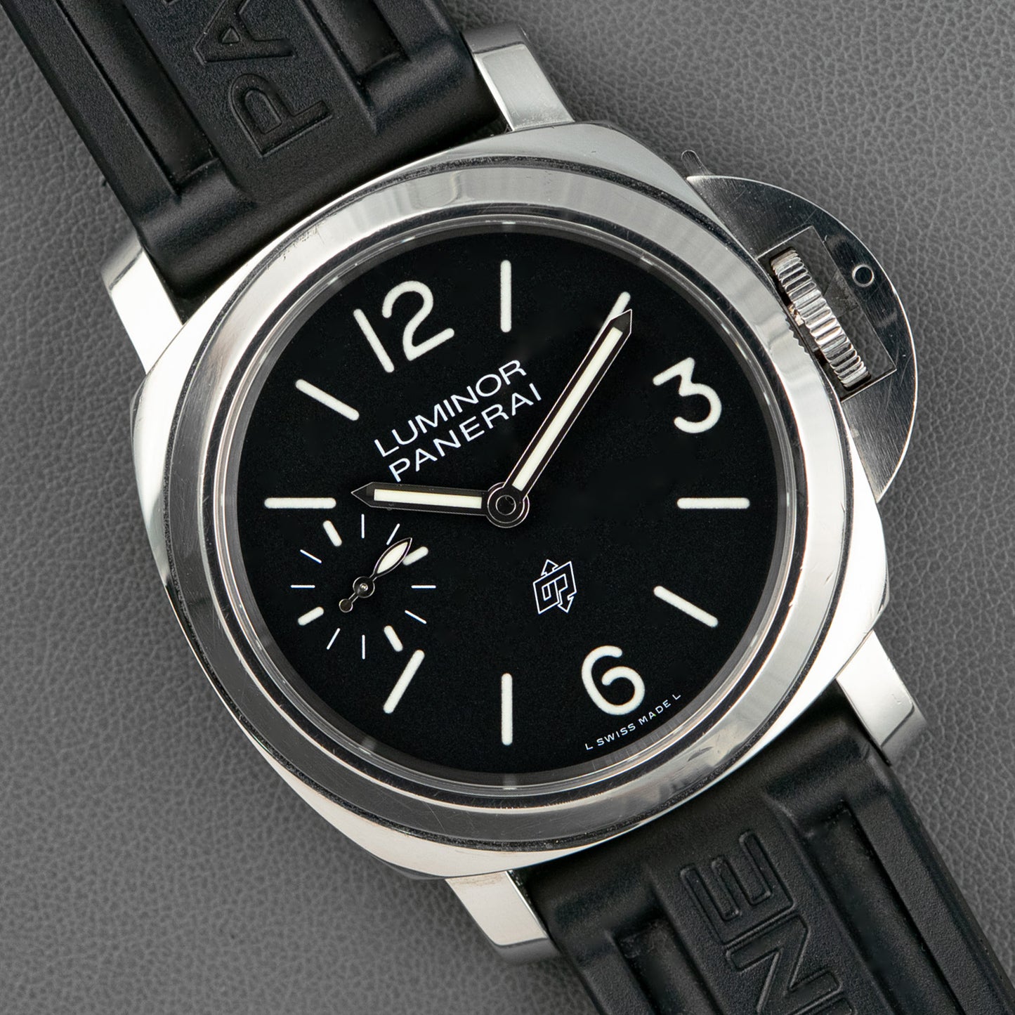 Panerai Luminor Logo Manual Wind Black Dial 44mm