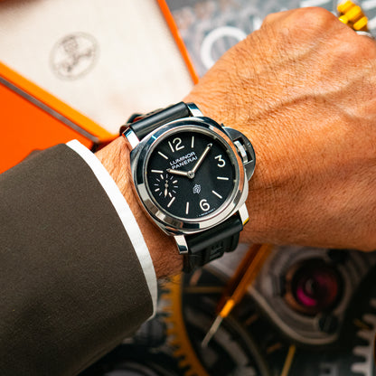 Panerai Luminor Logo Manual Wind Black Dial 44mm