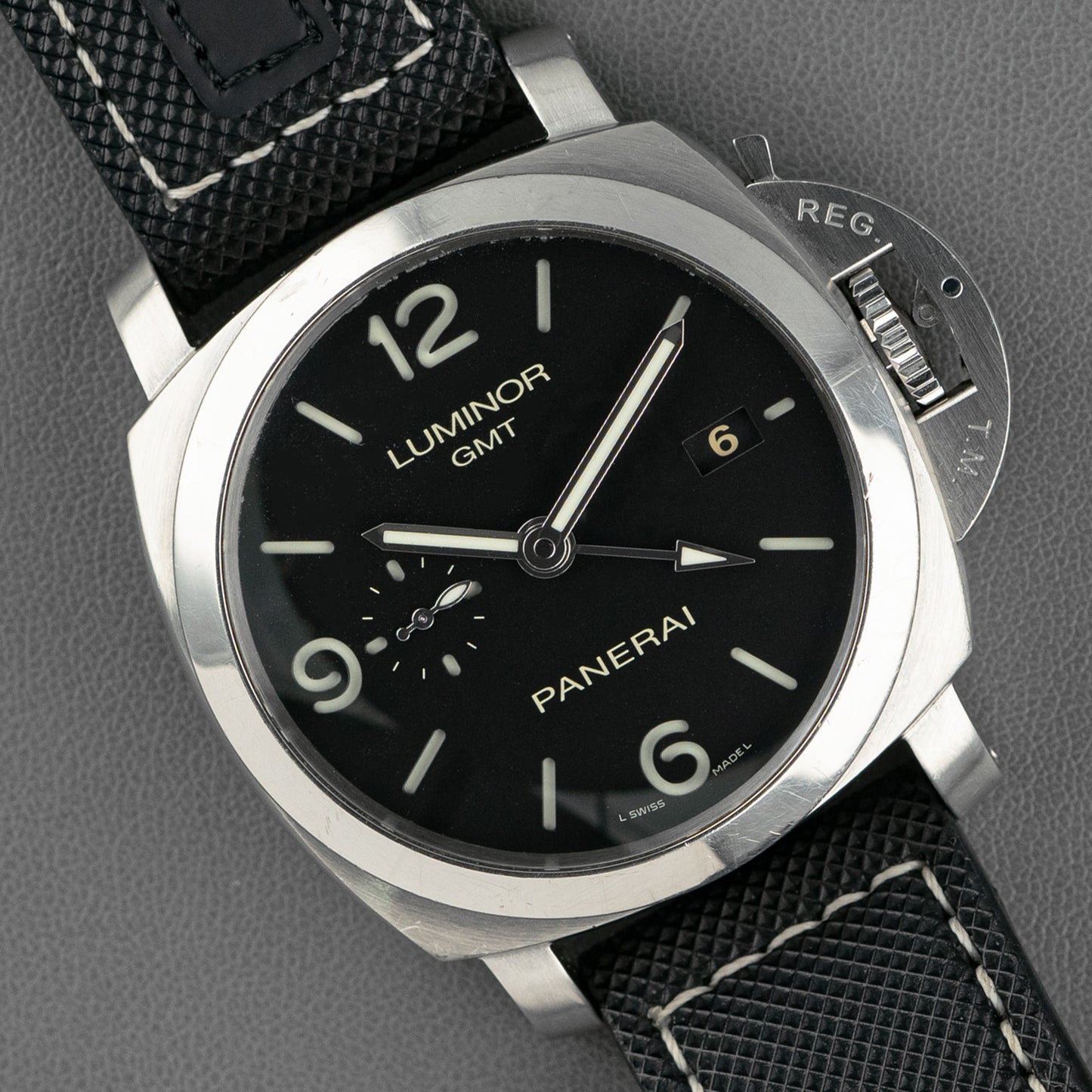 Panerai Luminor 1950 GMT Automatic Black Dial 44mm
