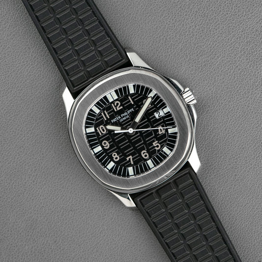 Patek Philippe Aquanaut 5064A Quartz Black Dial 34mm