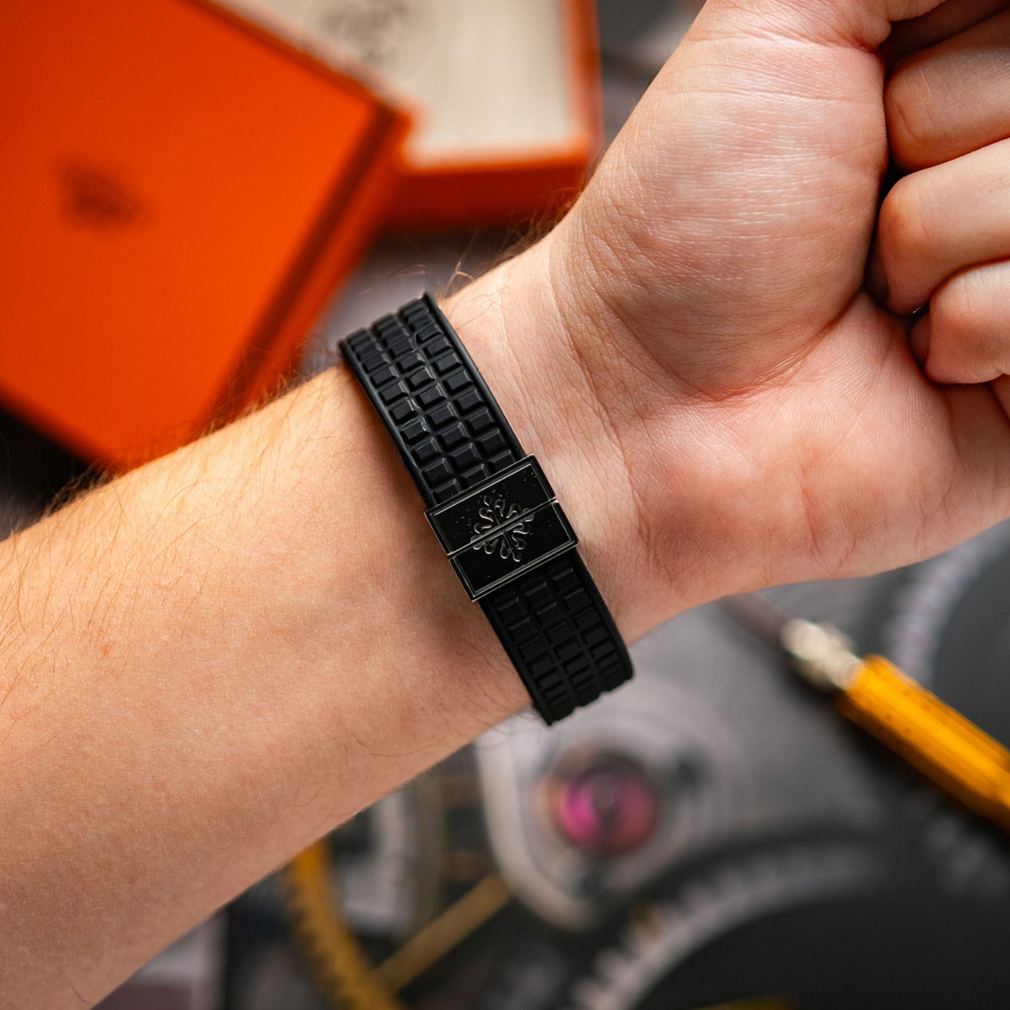 Patek Philippe Aquanaut 5064A Quartz Black Dial 34mm