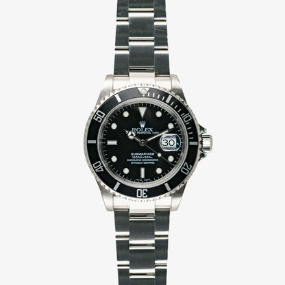 Rolex Submariner Date 16610 Black Dial 40mm