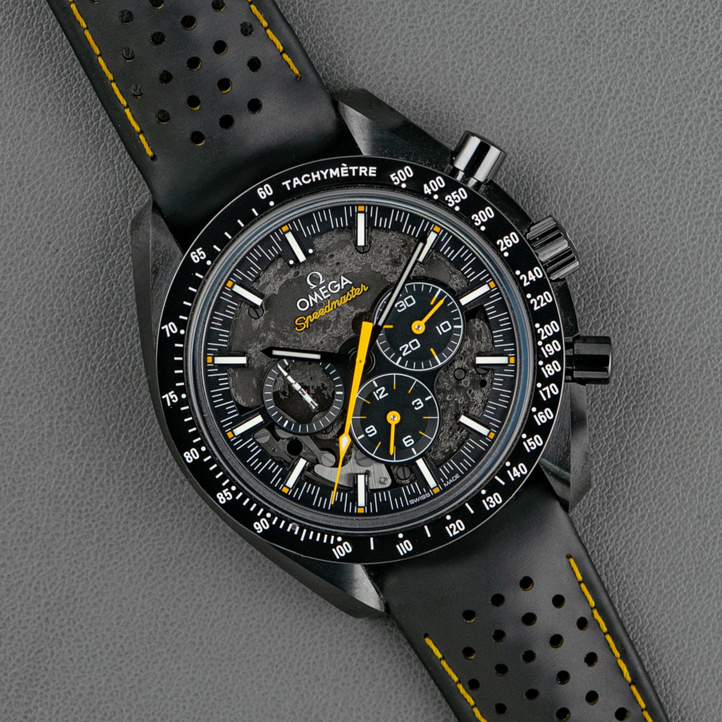 Omega Speedmaster Moonwatch Apollo 8 Dark Side of the Moon 44.25mm