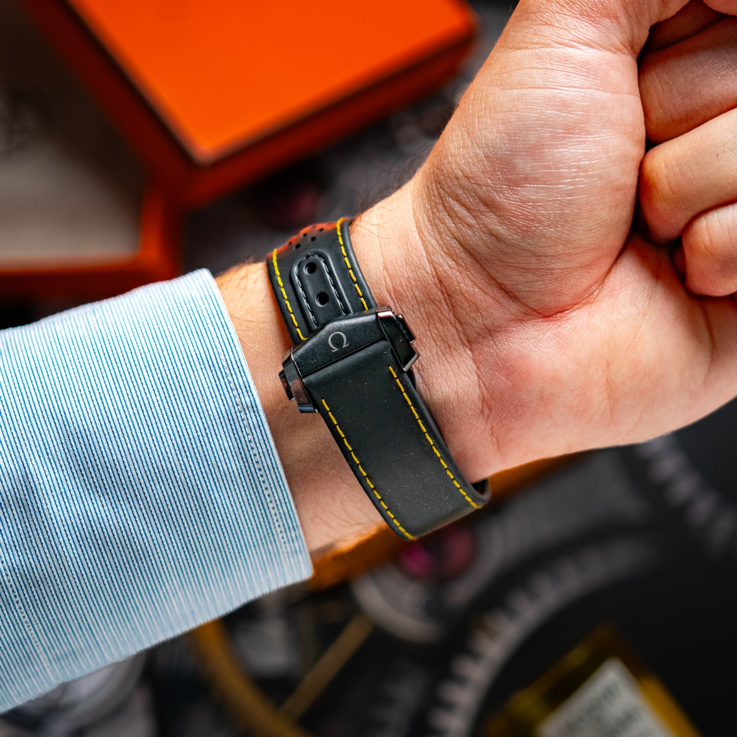 Omega Speedmaster Moonwatch Apollo 8 Dark Side of the Moon 44.25mm