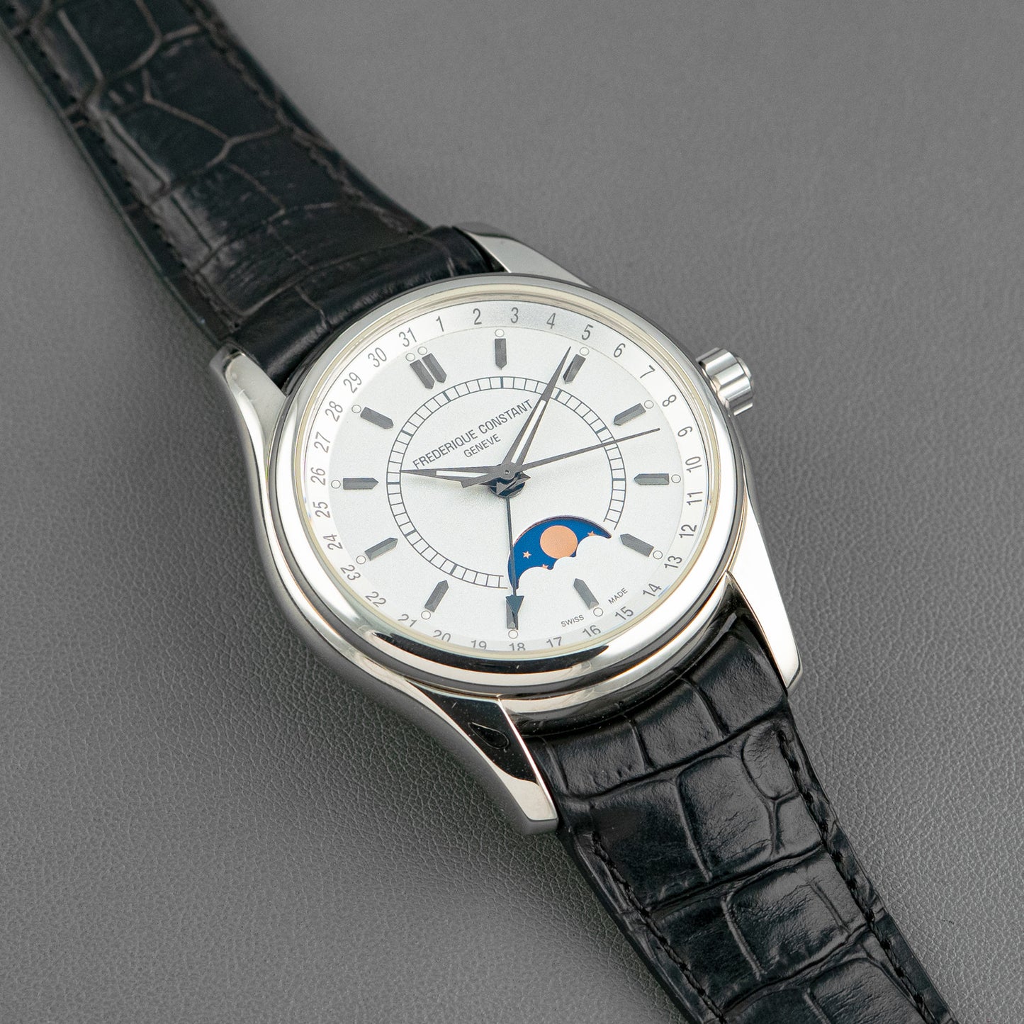 Frédérique Constant Runabout Automatic Moonphase 40mm