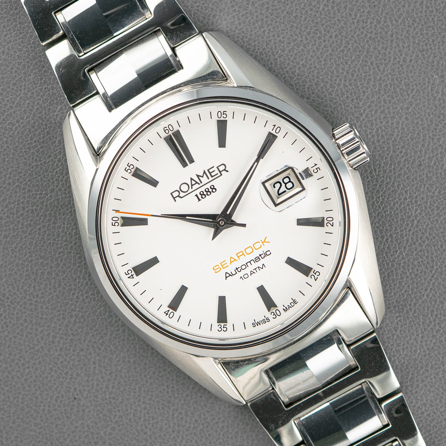 Roamer Searock Automatic 10 ATM White Dial 42mm