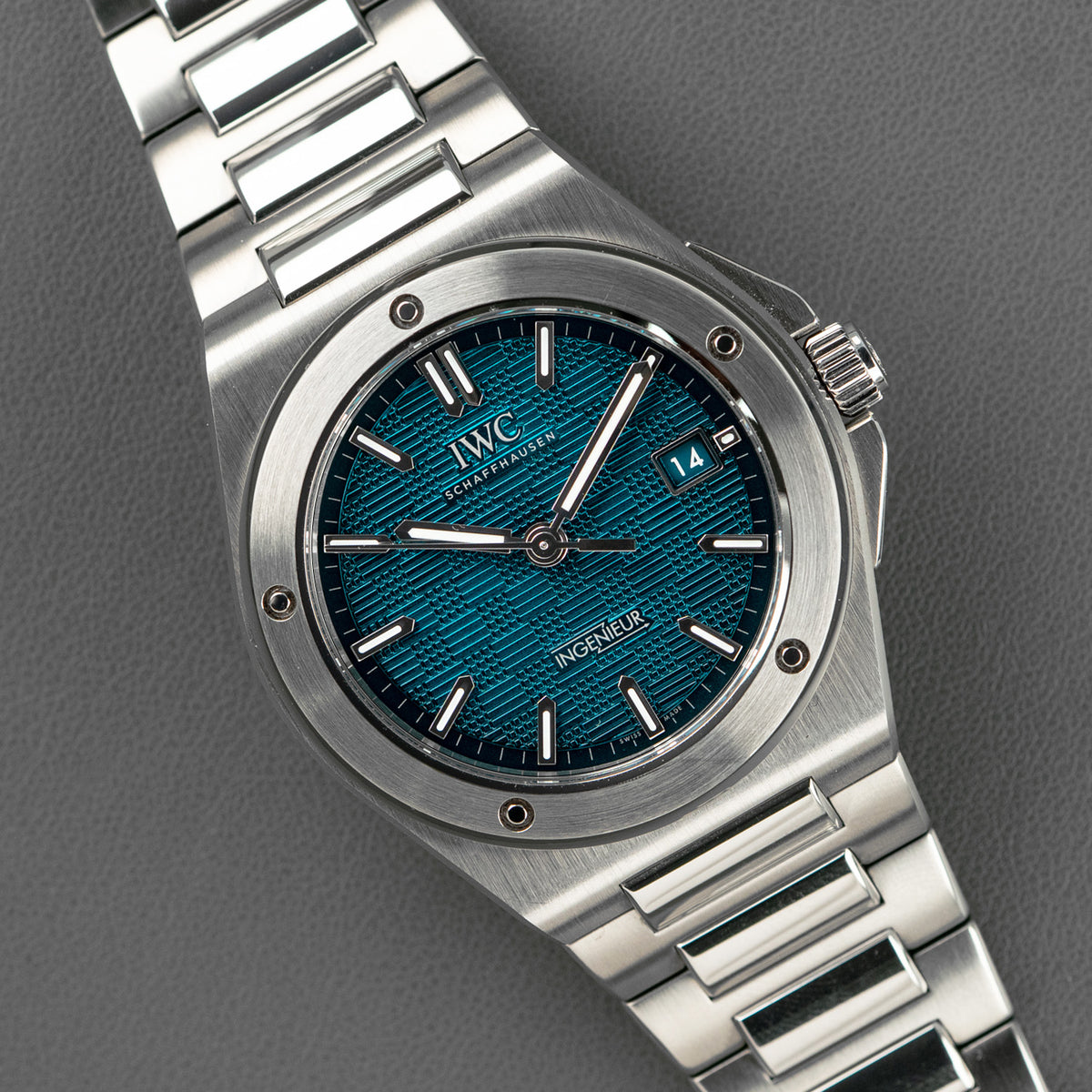 IWC Ingenieur Automatic Green Dial IW328903 40mm