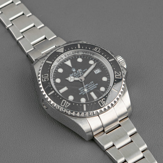 Rolex Deepsea Sea-Dweller 116660 Automatic 44mm