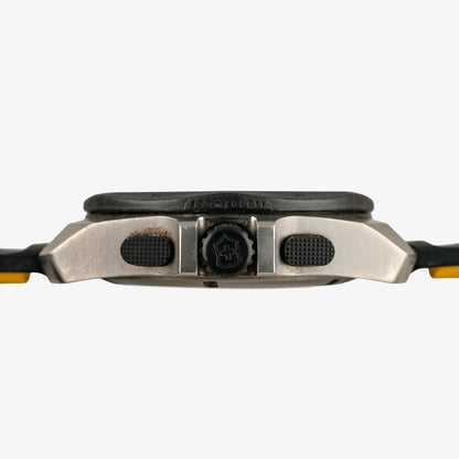 Victorinox I.N.O.X. Chrono Carbon Quartz Date 43mm