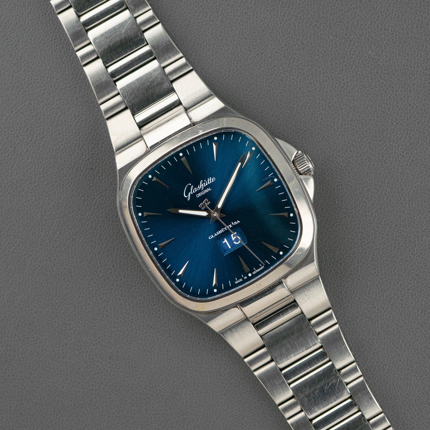 Glashütte Original Seventies Panorama Date Blue 40mm