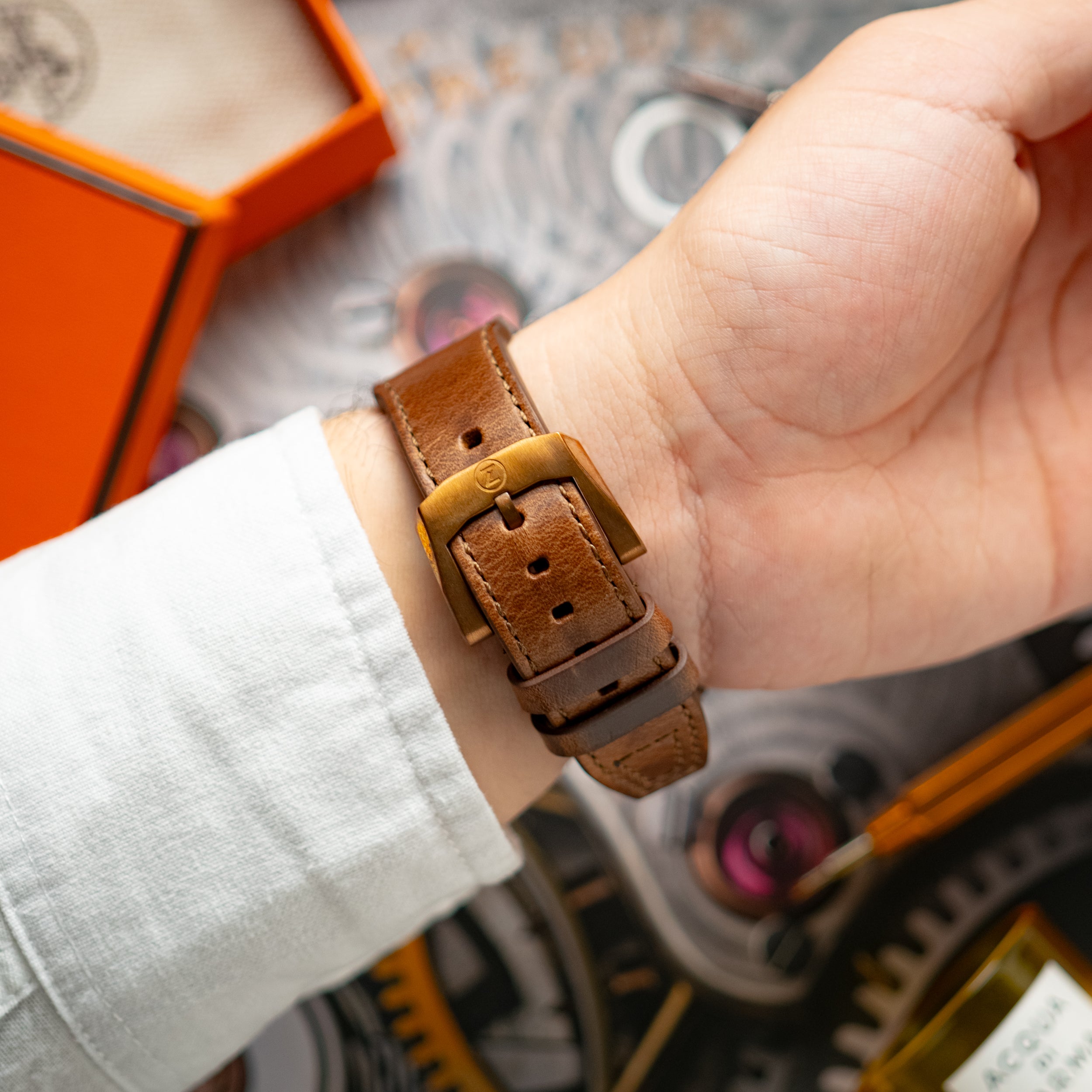 メル Zelos Skyraider Bronze Meteorite Dial Manual 42mm – LOFT