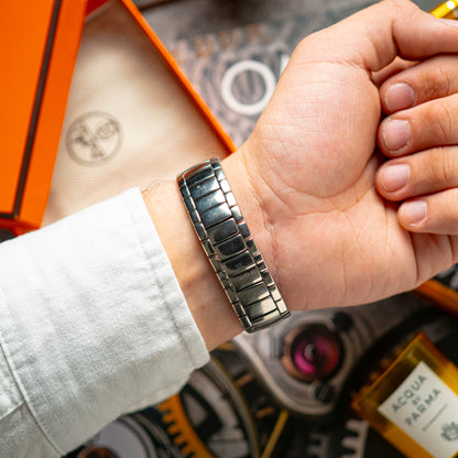 Edox Les Bémonts Quartz Steel White Dial 27mm