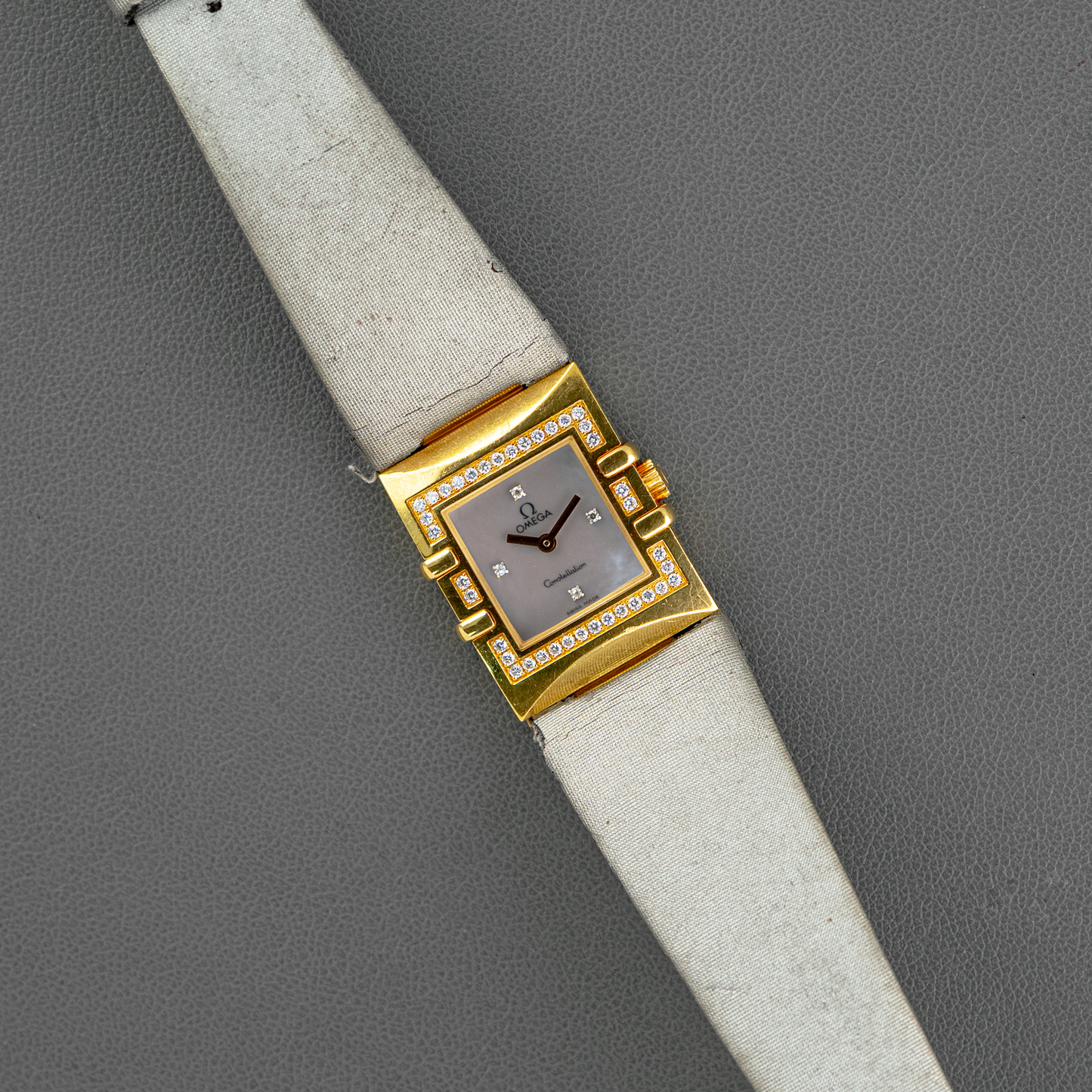 Omega Constellation Quadra Diamonds Yellow Gold Quartz 20mm
