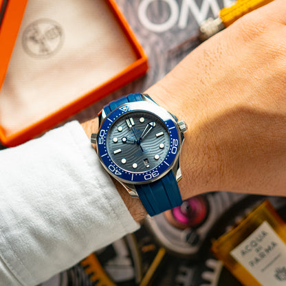 Omega Seamaster Diver 300M Co-Axial Master Chronometer Grey 42mm