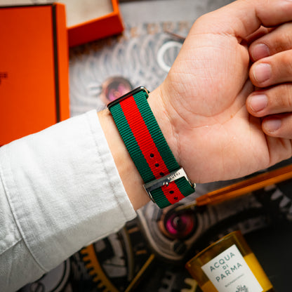Gucci Dive 136.2 Quartz 200M Black NATO Strap 45mm