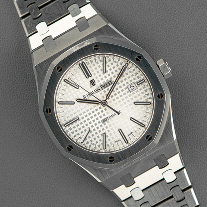 Audemars Piguet Royal Oak 15400 Automatic Silver Dial 41mm