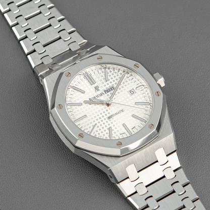 Audemars Piguet Royal Oak 15400 Automatic Silver Dial 41mm