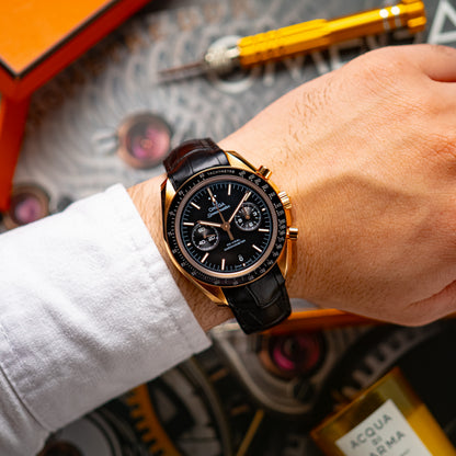 Omega Speedmaster Moonwatch Co-Axial Sedna Gold 44.25mm