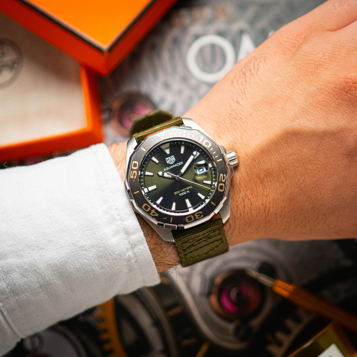 TAG Heuer Aquaracer Date Quartz Olive Dial 43mm