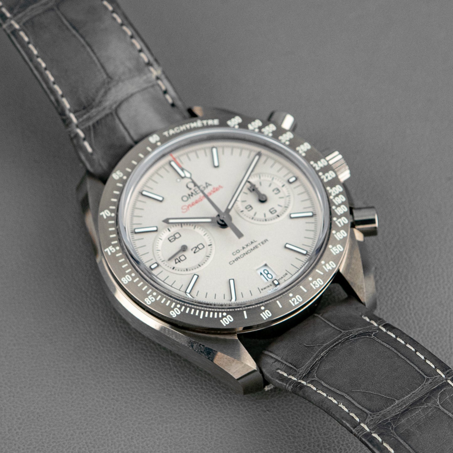 Omega Speedmaster Grey Side of the Moon 44.25mm