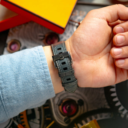 Omega Speedmaster Grey Side of the Moon 44.25mm